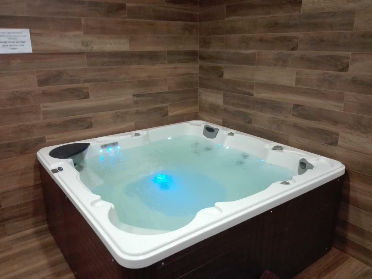 Apartament Dwie Sosny 尤斯托尼莫斯基 外观 照片